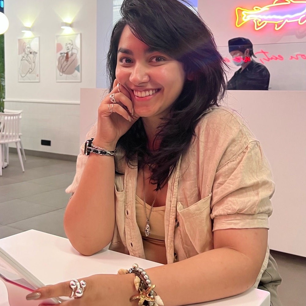 Meet your Posher, Sidhikka